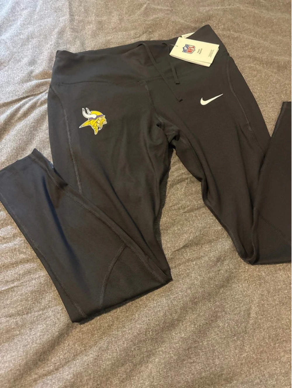 New Womens Nike Minnesota Vikings NFL Dri-FIT Epic Fast Leggings Size Large NWT